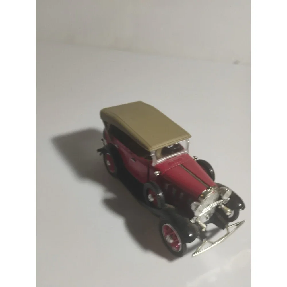 1932 CHEVY CONFEDERATE SERIES NATIONAL MOTOR MUSEUM 1:32 OPENING DOORS &  HOOD